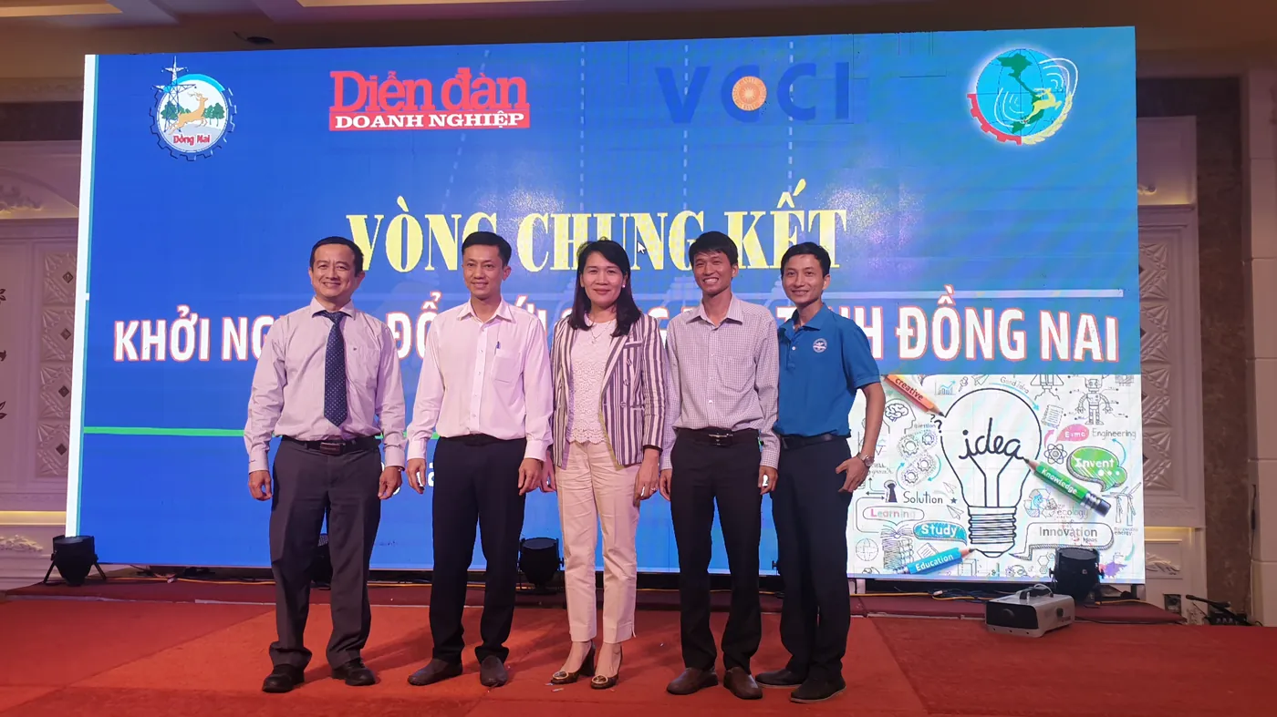 Đội ngũ AIC TECH tại vòng chung kết Khởi nghiệp Đổi mới Sáng tạo tỉnh Đồng Nai 2019
